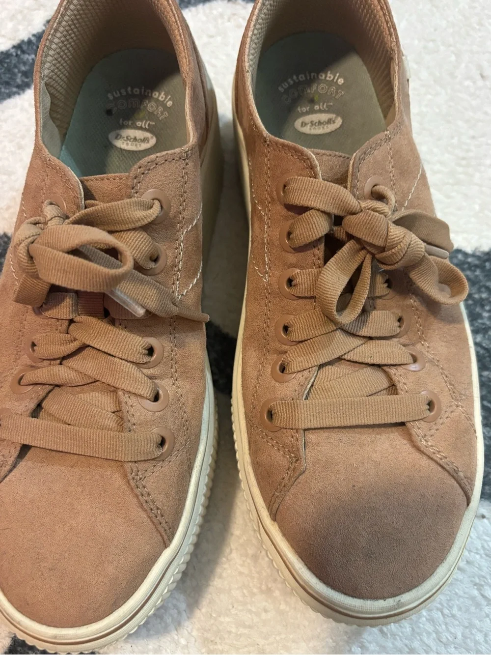Dr Scholls Platform Suede Sneakers in Tan